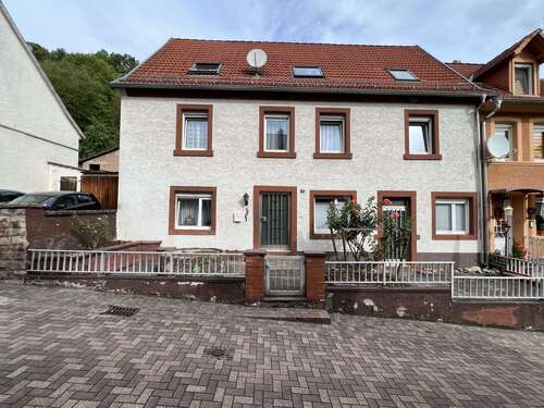 Foto - Haus zum Kaufen in Wolfstein 125.000,00 € 227 m²