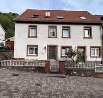 Haus zum Kaufen in Wolfstein 125.000,00 € 227 m²