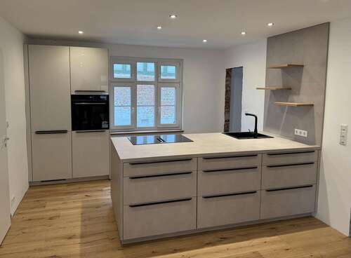 Foto - Haus zum Kaufen in Wolfhagen-Istha 377.000,00 € 144 m²