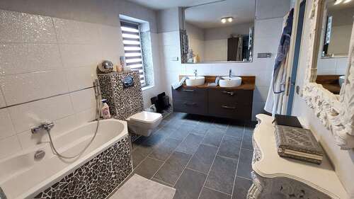Foto - Wohnung zum Mieten in Grevenbroich 1.450,00 € 150 m²