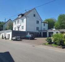 Haus zum Kaufen in Pracht 390.000,00 € 250 m²