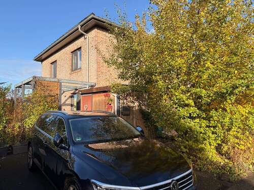 Foto - Haus zum Mieten in Kölln-Reisiek 1.380,00 € 123.29 m²