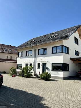 Foto - Haus zum Kaufen in Neuching 949.000,00 € 175 m²