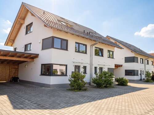 Foto - Haus zum Kaufen in Neuching 949.000,00 € 175 m²