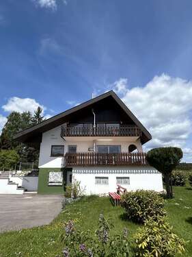 Foto - Haus zum Kaufen in Friedenweiler 490.000,00 € 283 m²