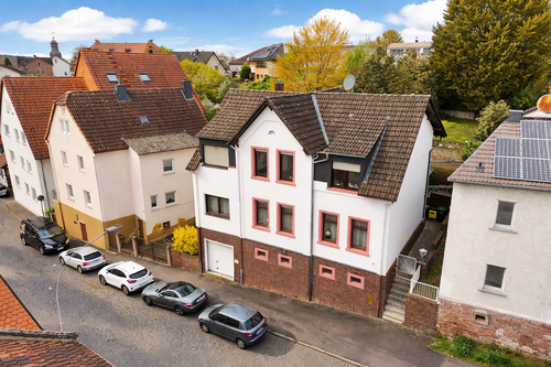 Foto - Haus zum Kaufen in Nidderau 399.000,00 € 185 m²