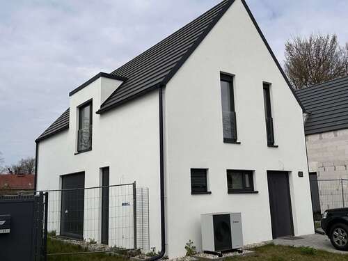 Foto - Haus zum Kaufen in Senzig - Königswusterhausen 599.000,00 € 118 m²