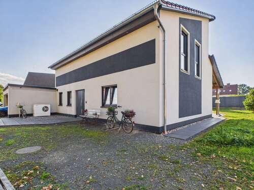 Foto - Haus zum Kaufen in Garbsen 620.000,00 € 170 m²