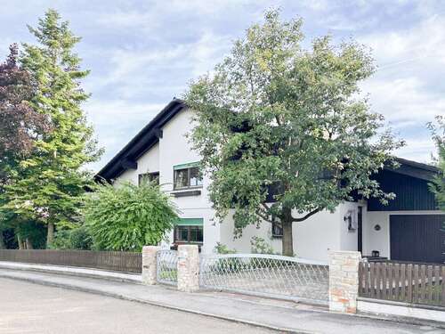 Foto - Haus zum Kaufen in Wettstetten 990.000,00 € 212 m²