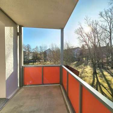 Foto - Wohnung zum Mieten in Freiberg 338,00 € 50.41 m²