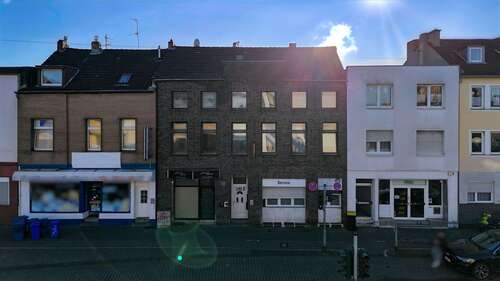 Foto - Haus zum Kaufen in Mönchengladbach 349.000,00 € 263.63 m²