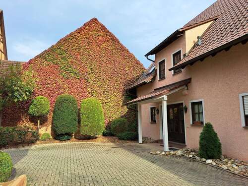 Foto - Wohnung zum Mieten in Diefenbach 880,00 € 100 m²