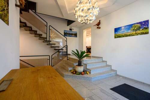 Foto - Haus zum Kaufen in Ditzingen 1.400.000,00 € 462 m²