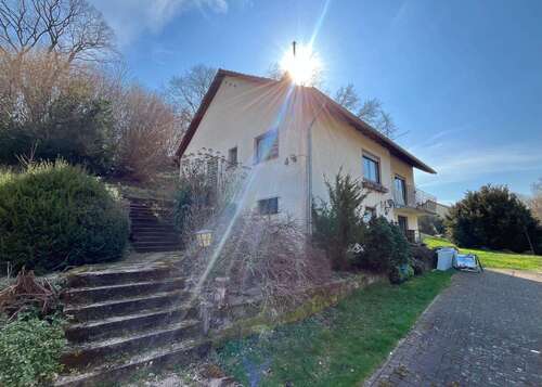 Foto - Haus zum Kaufen in Contwig 189.000,00 € 153 m²