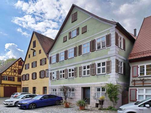 Foto - Haus zum Kaufen in Dinkelsbühl 649.000,00 € 230 m²