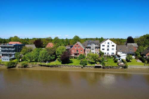Foto - Haus zum Kaufen in Osten 169.000,00 € 253.49 m²