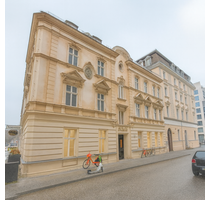 Büro in Berlin 6.141,80 € 438.7 m²