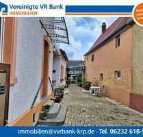 Haus zum Kaufen in Lingenfeld 495.000,00 € 218 m²