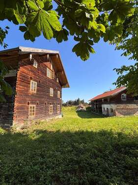 Foto - Haus zum Kaufen in Roßbach 675.000,00 € 360 m²