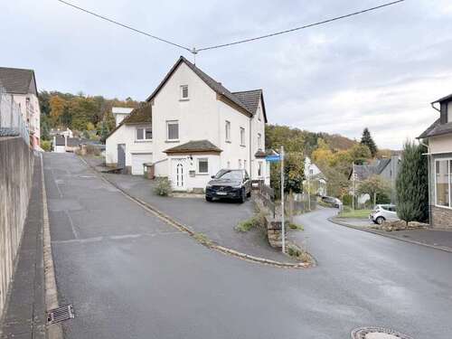 Foto - Haus zum Kaufen in Hillscheid 164.200,00 € 177 m²