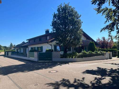 Foto - Haus zum Kaufen in Waldbronn 1.150.000,00 € 369 m²