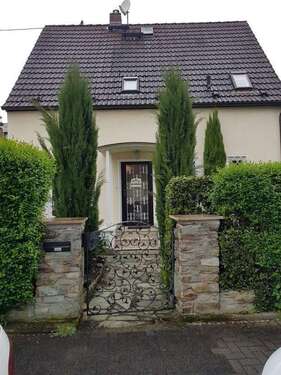 Foto - Haus zum Mieten in Wiesbaden 2.500,00 € 130 m²