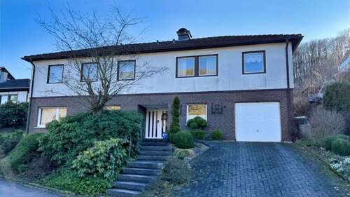 Foto - Haus zum Kaufen in Sundern 225.000,00 € 175 m²