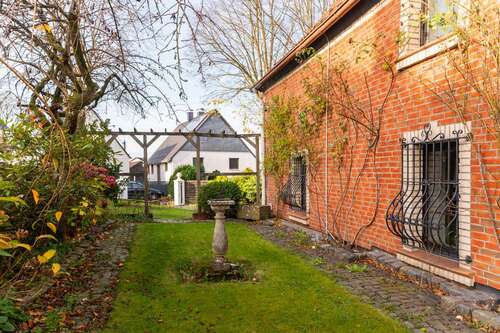 Foto - Haus zum Kaufen in Schalksmühle 380.000,00 € 297.57 m²