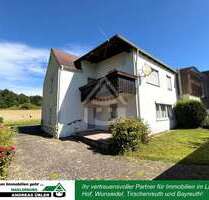 Haus zum Kaufen in Wunsiedel Göpfersgrün 86.000,00 € 161 m² - Wunsiedel / Göpfersgrün