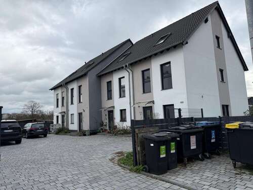 Foto - Haus zum Mieten in Mainz Kastel 2.700,00 € 140 m²
