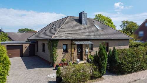 Foto - Haus zum Kaufen in Dornum Nesse 319.000,00 € 180 m²
