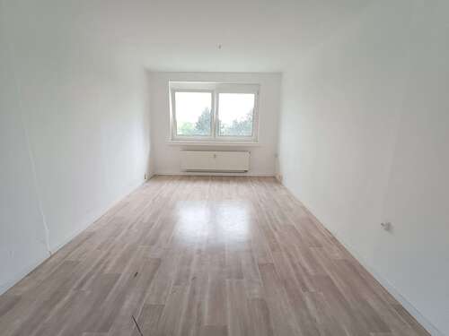 Foto - Wohnung zum Mieten in Borna 319,53 € 57 m²