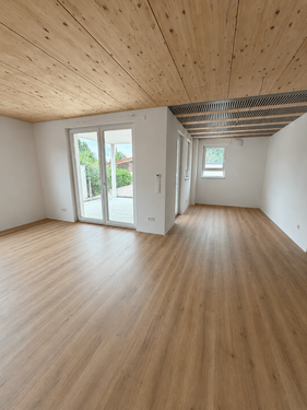Foto - Wohnung zum Mieten in Schefflenz 1.250,00 € 91 m²