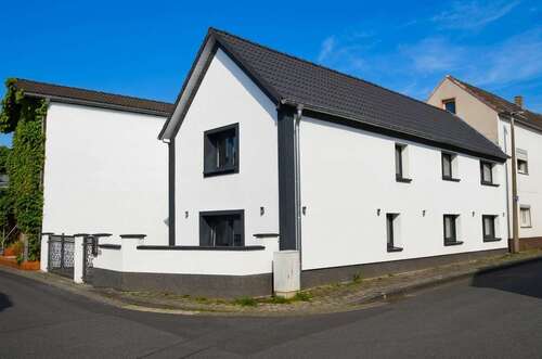Foto - Haus zum Kaufen in Sankt Augustin Buisdorf 349.000,00 € 108 m²