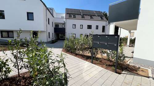 Foto - Wohnung zum Mieten in Regenstauf 1.590,00 € 106 m²