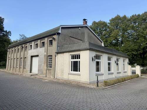 Foto - Halle in Neumünster 1.750,00 € 450 m²