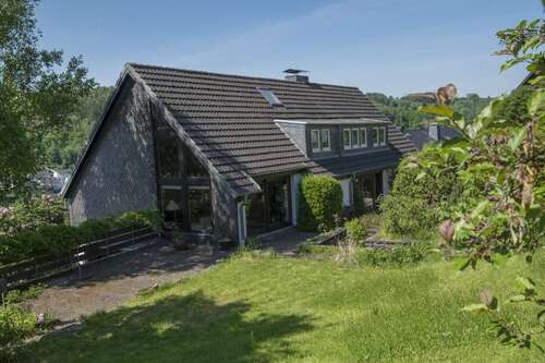 Foto - Haus zum Kaufen in Engelskirchen 620.000,00 € 192 m²