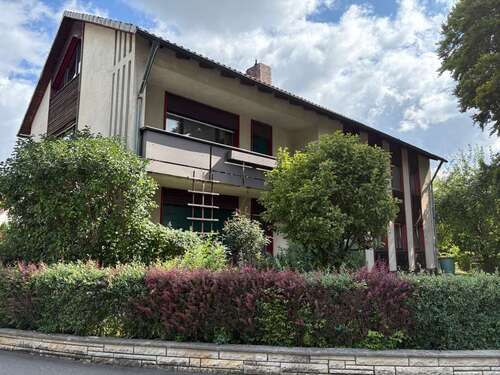 Foto - Haus zum Kaufen in Neuenmarkt 245.000,00 € 250 m²