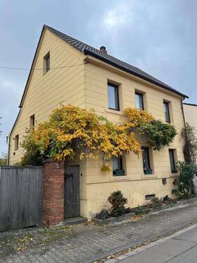 Foto - Haus zum Kaufen in KIRCHHEIMBOLANDEN 279.000,00 € 110 m²