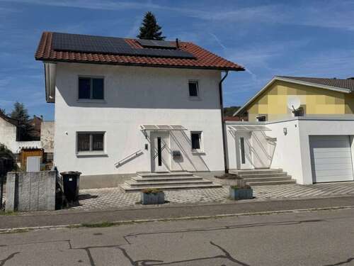 Foto - Haus zum Kaufen in Grenzach-Wyhlen 989.000,00 € 260 m²