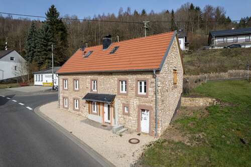 Foto - Haus zum Kaufen in Gerolstein-Müllenborn 149.000,00 € 110 m²