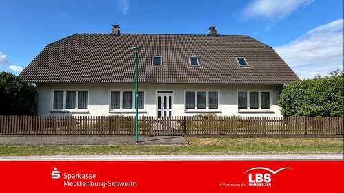 Foto - Haus zum Kaufen in Matzlow-Garwitz 265.000,00 € 143 m²