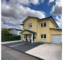 Haus zum Kaufen in Köln 950.000,00 € 225 m²