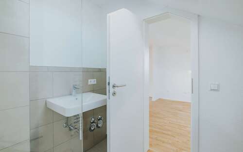 Foto - Wohnung zum Kaufen in Stuttgart 220.000,00 € 47.64 m²
