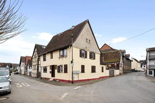 Foto - Haus zum Kaufen in Florstadt 209.000,00 € 170 m²