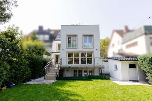 Foto - Haus zum Kaufen in Frankfurt am Main 2.200.000,00 € 315.99 m²