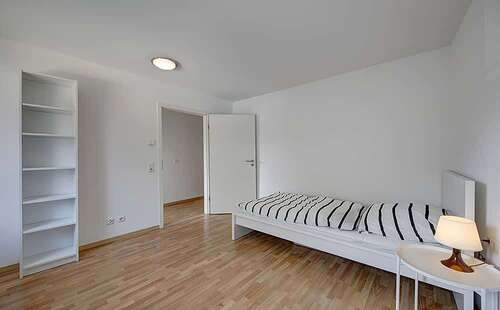 Foto - WG-Zimmer in Stuttgart 545,00 € 13 m²