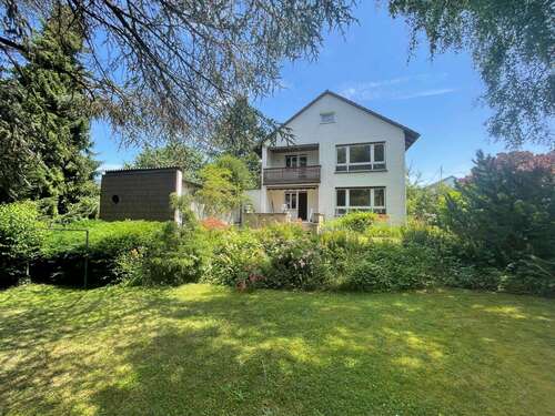 Foto - Haus zum Kaufen in Karlsruhe-Grötzingen 1.045.000,00 € 210 m²