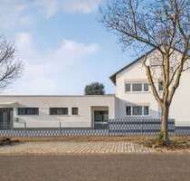 Haus zum Kaufen in Karlsruhe 1.670.000,00 € 552 m²