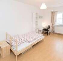 WG-Zimmer in München 925,00 € 14 m²